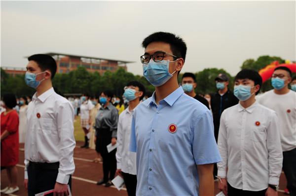 德外學(xué)子成人禮：今天起，我把責(zé)任扛在肩上