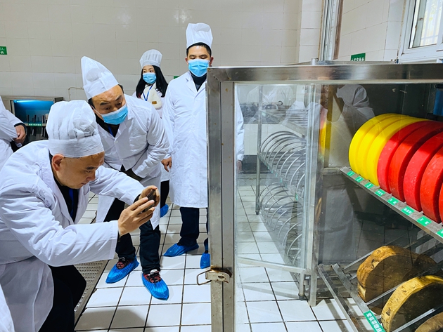 1640913579412552.jpg 繼光實驗學(xué)校接受省級安全發(fā)展示范城市督導(dǎo)評估3.jpg